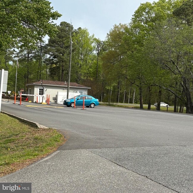 Building Photo - 629 Welsh Dr