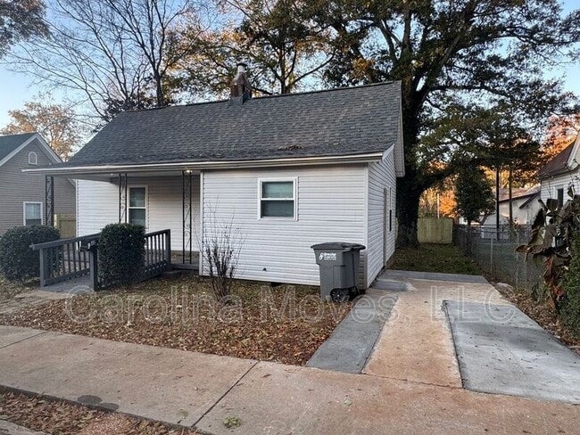 Building Photo - 17 Wrigley St