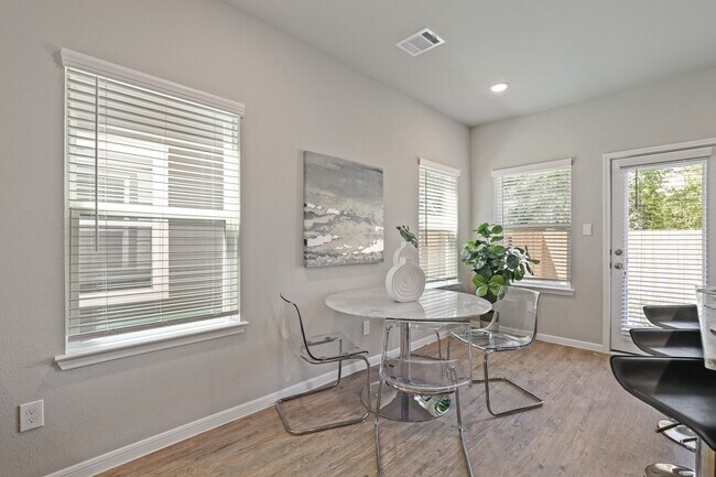 Building Photo - 13507 Axel Ln