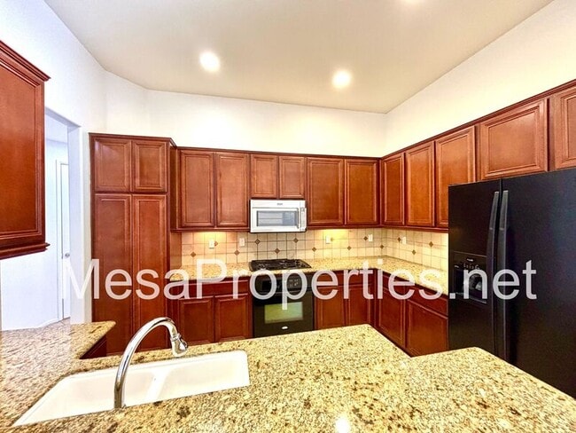 Building Photo - 11677 Ellington St