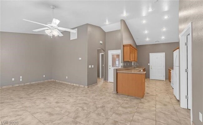 Building Photo - 2081 E Ambush St