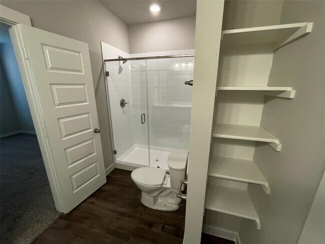 Building Photo - 9852 Grosbeak Ln