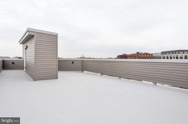 Building Photo - 136 E Cumberland St