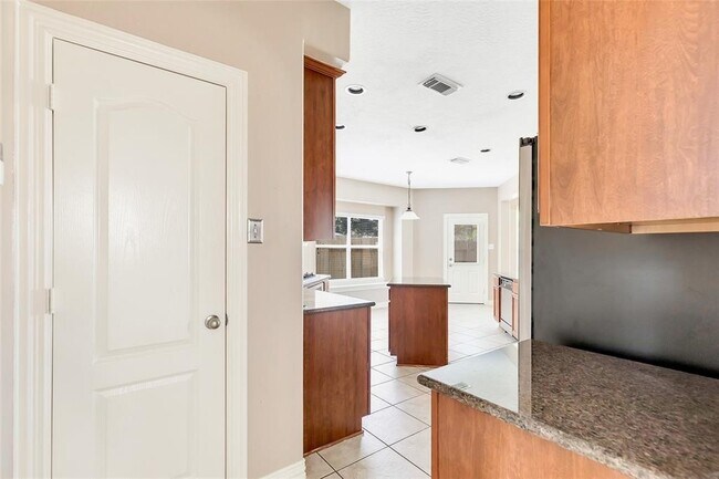Building Photo - 13019 Chandler Chase Ct