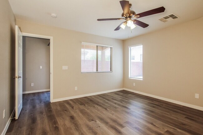 Building Photo - 23257 W Cocopah St