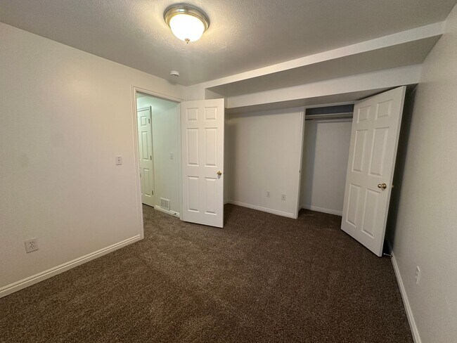 Building Photo - Freshly Painted, New Carpet Throughout - Home For Rent In Springville!!!