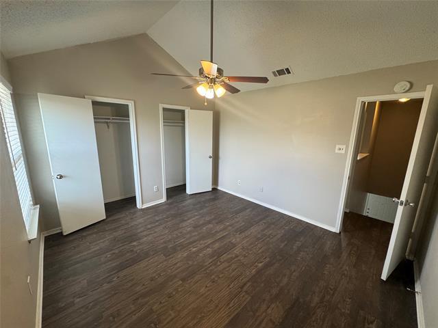 Building Photo - 726 Bluebonnet Dr