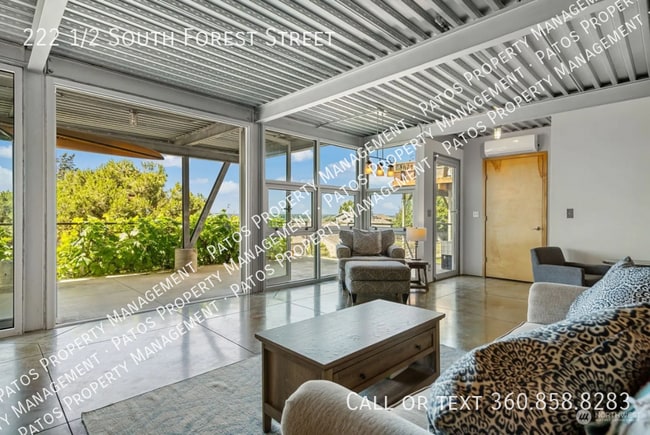 Building Photo - 222 1/2 South Forest Street-