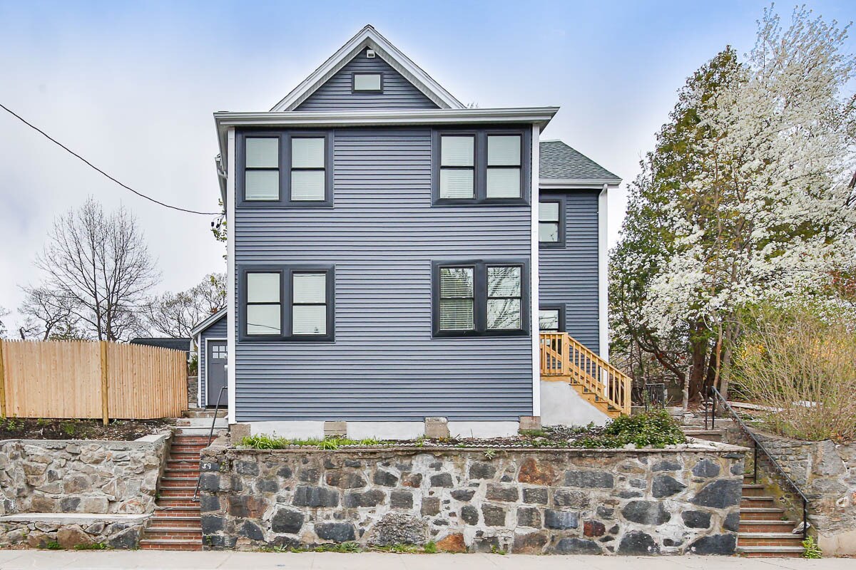 Building Photo - 59 Catherine St