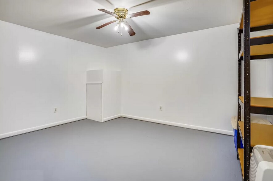 Building Photo - 13714 Mayfair Ct