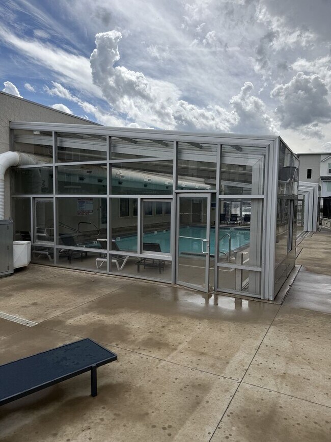 Building Photo - 903 S 2580 E