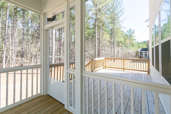 Building Photo - Stunning home in The Parks at Meadowview!