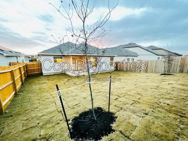 Building Photo - 10419 Beachball Bnd