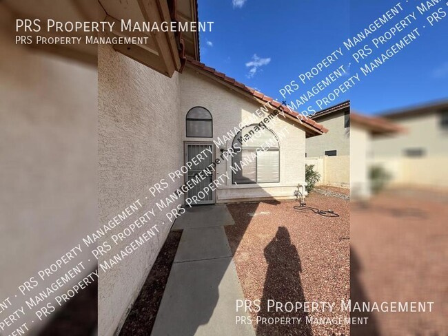 Building Photo - Reduced Price