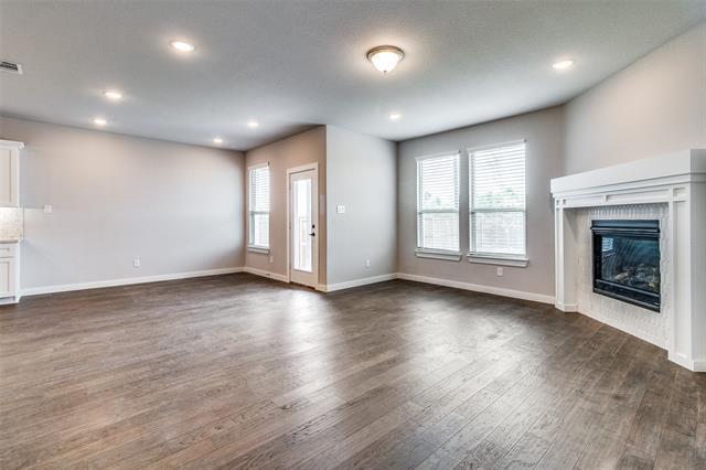 Building Photo - 3808 Clara Dr