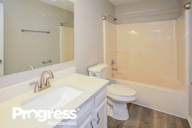 Building Photo - 1449 Country Pointe Dr