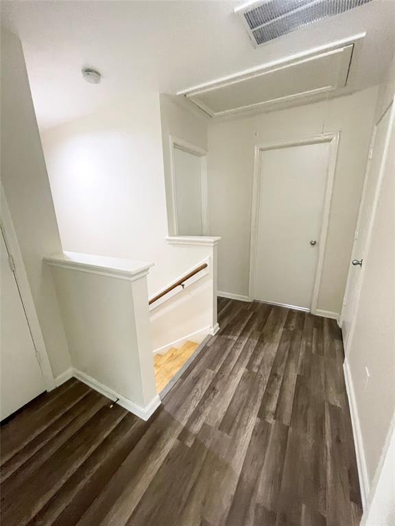 Building Photo - 8106 Sanders Forest Ct