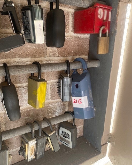 Building Photo - 2211 S Braeswood Blvd