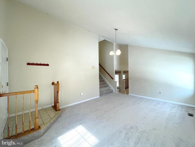 Building Photo - 45586 Curley Ct