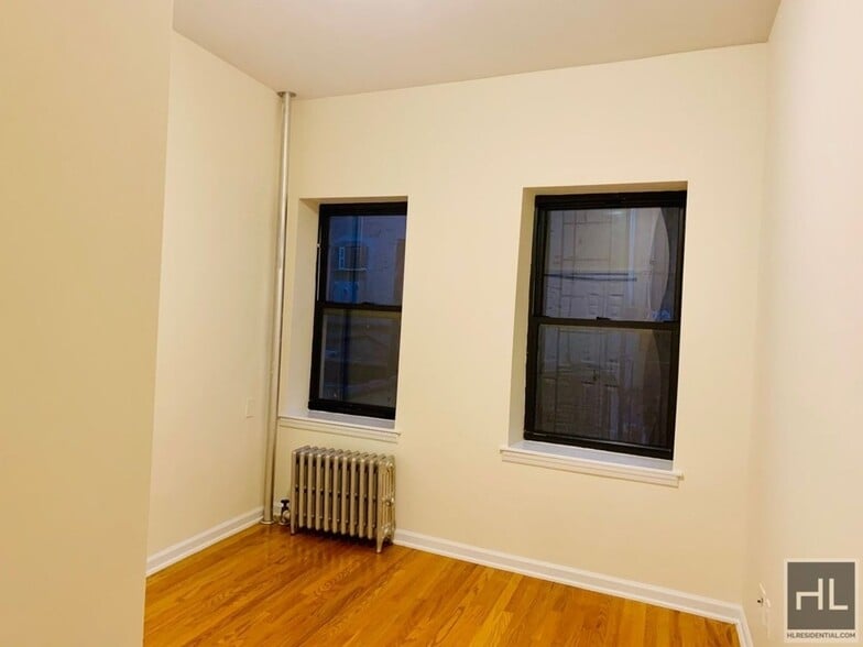 Building Photo - GRAND STREET