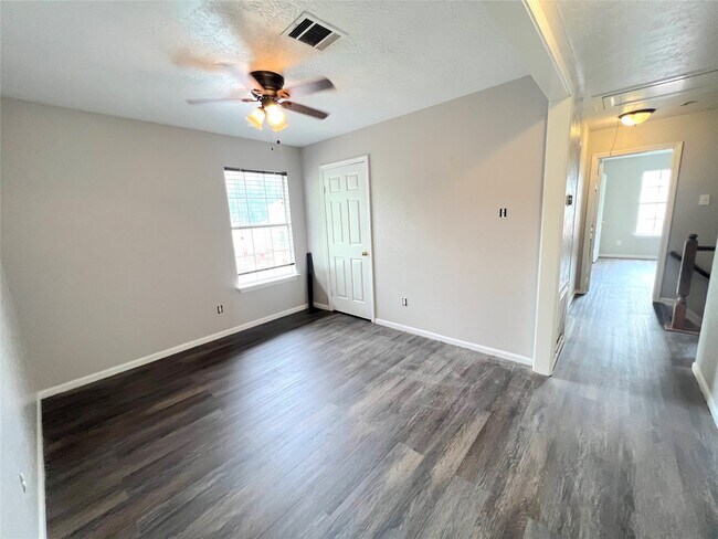 Building Photo - 819 Buckeye Pl