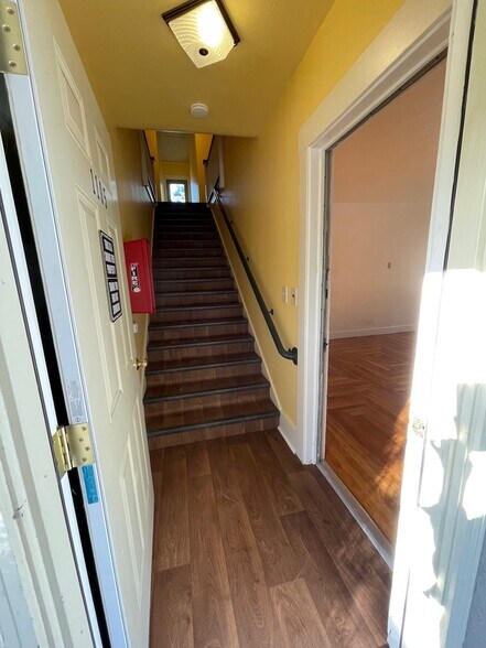 Building Photo - 1105 Del Norte St