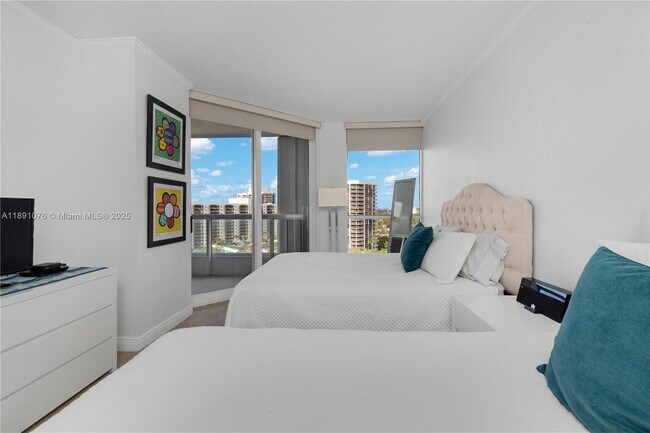 Building Photo - 21055 Yacht Club Dr