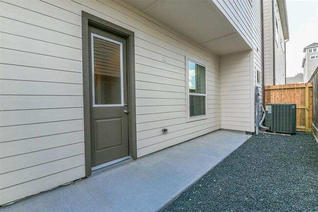 Building Photo - 10922 Brookeshire Chase Ln