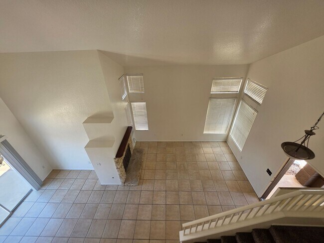 Building Photo - 1354 Carriage Ln