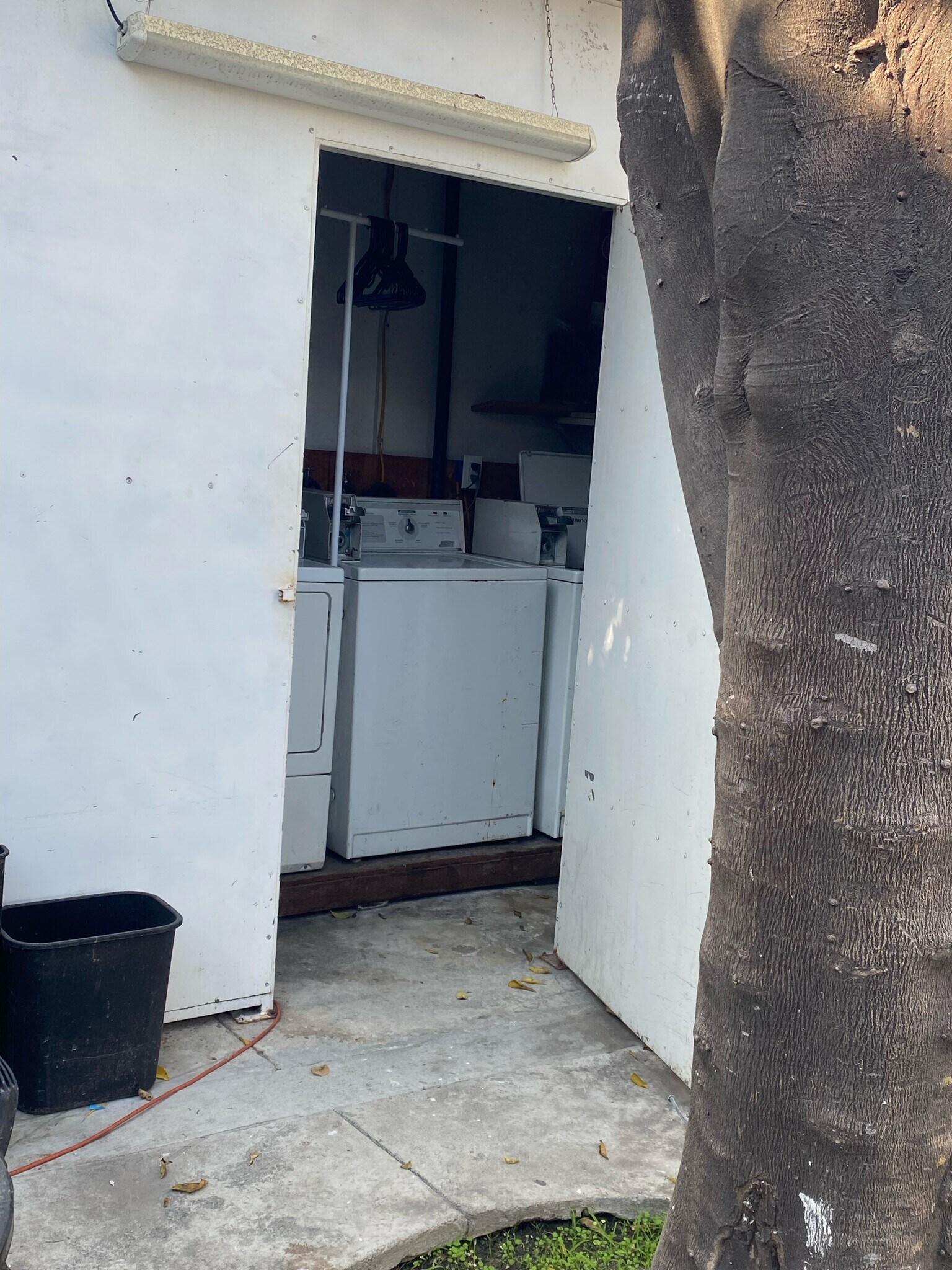 Building Photo - 3606 Santa Ana St