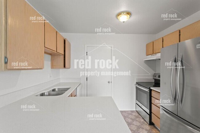 Building Photo - 3151 North 13th Street - 1