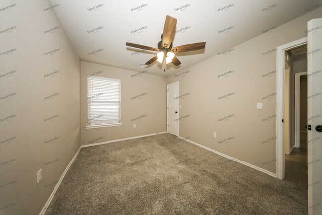 Building Photo - 4708 Crystal Hill Dr