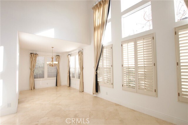 Building Photo - 11 Limoges