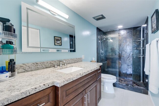 Building Photo - 1501 S Ocean Dr