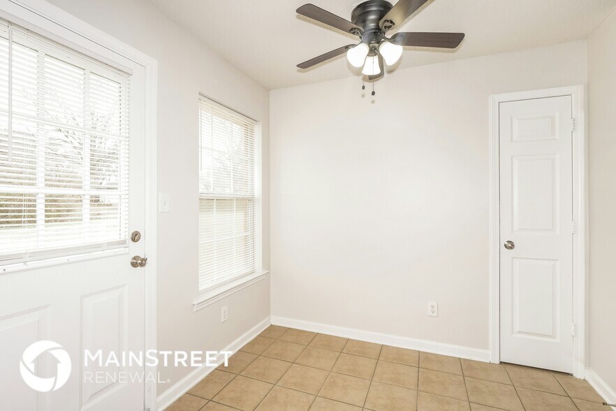 Building Photo - 1766 Dorchester Dr