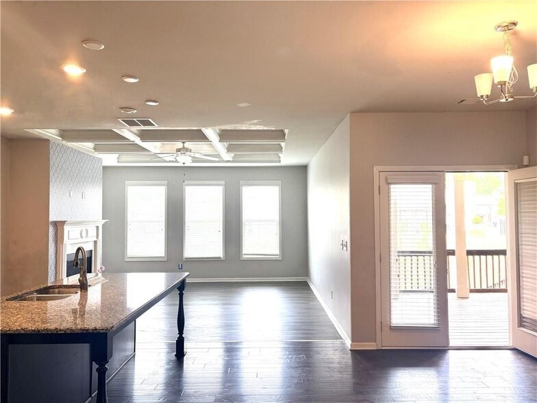 Building Photo - 2418 Ivy Meadow Ln