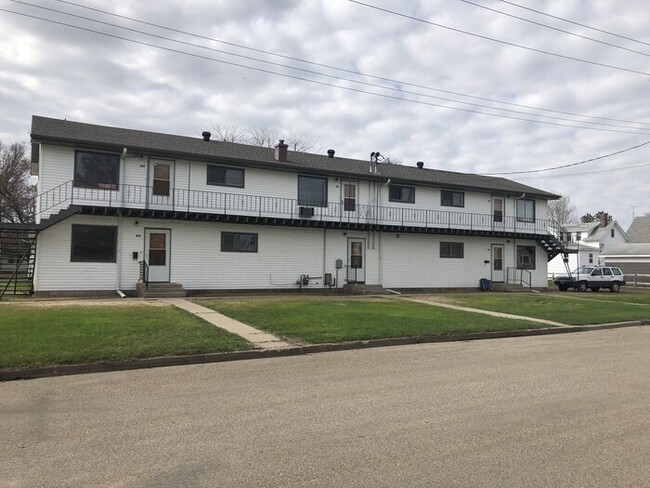 Building Photo - 805 3rd St SW