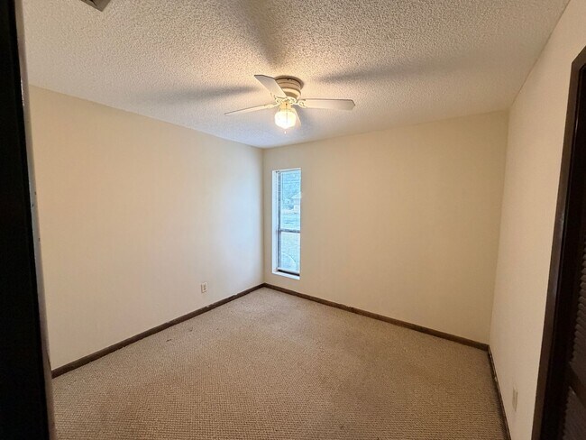 Building Photo - 3 Bedroom 2 Bath home in Valdosta