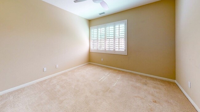 Building Photo - Beautiful Upgraded Stonegate 3 bedroom / 2.5 bath home