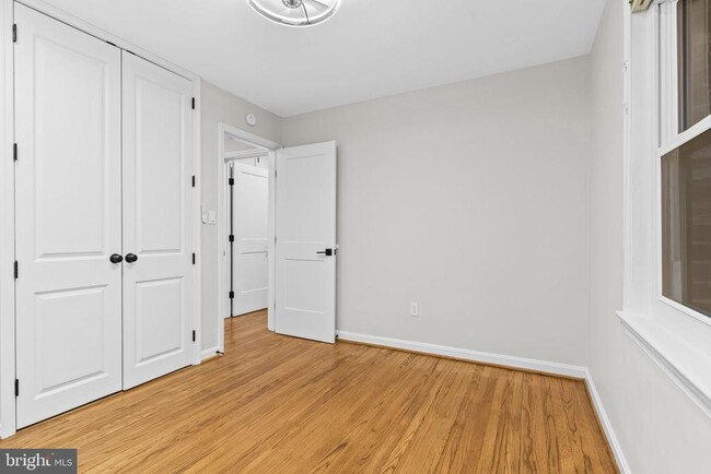 Building Photo - 7609 Woodridge Cir