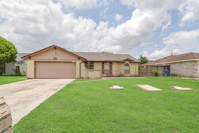 Primary Photo - 3803 Lochmire Ln