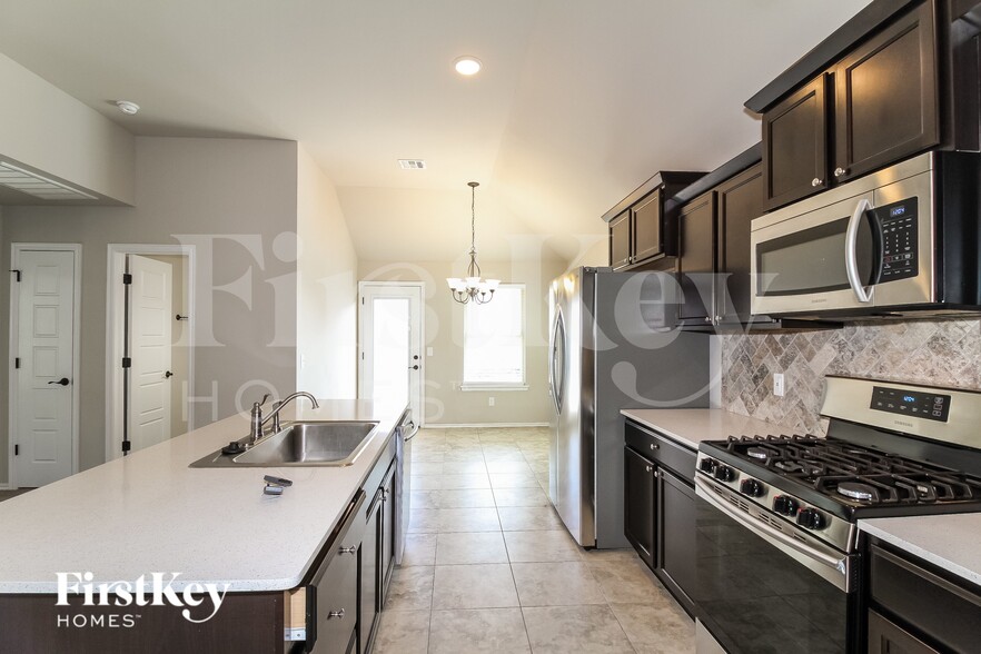 Building Photo - 19708 Forsythe Dr