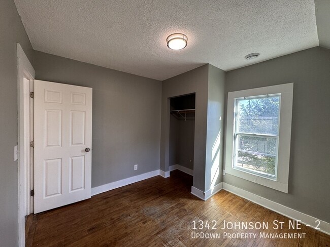 Building Photo - 1342 Johnson St NE