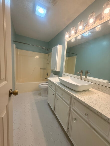 Building Photo - 311 Nantucket Ct