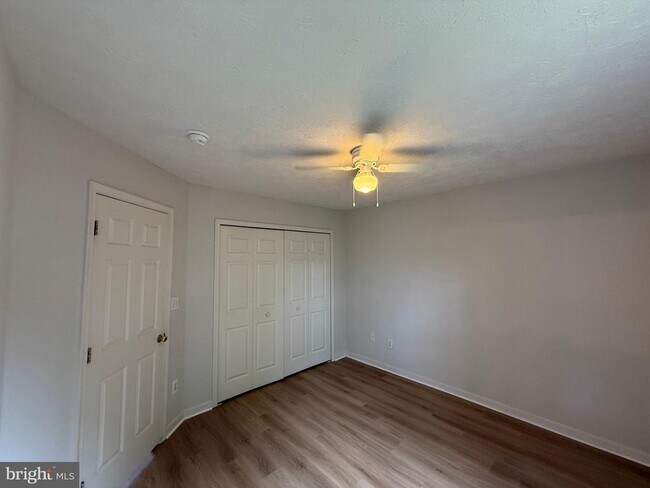 Building Photo - 10506 Boxmeer Ct