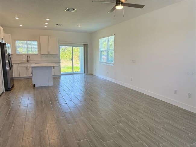 Building Photo - 488 Sunset Rd N