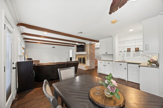 Building Photo - 10507 Cypresswood Dr