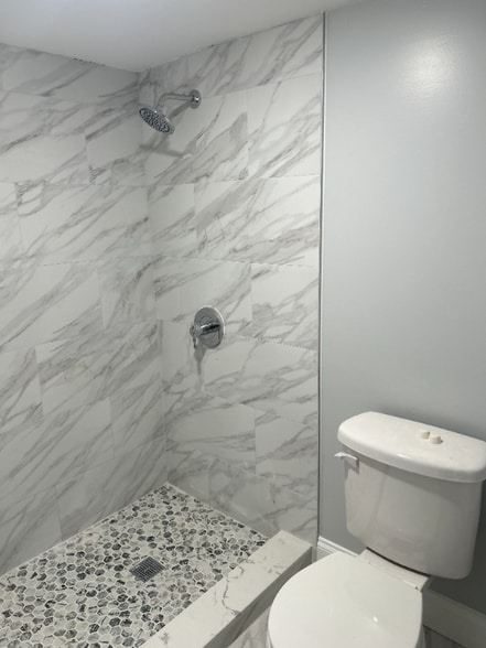 Building Photo - 709 Denison St