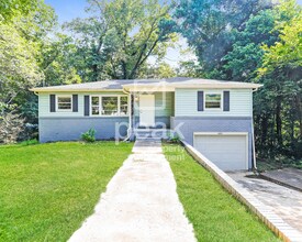 Building Photo - $1300! 3Bed/1Bath in Center Point! Available Soon! Cheers to 250 years—celebrate with limited-tim...