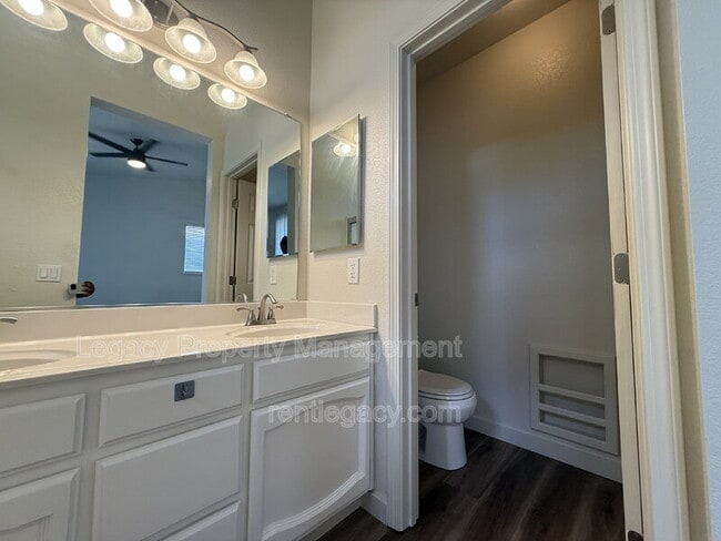 Building Photo - 403 Munden Ct